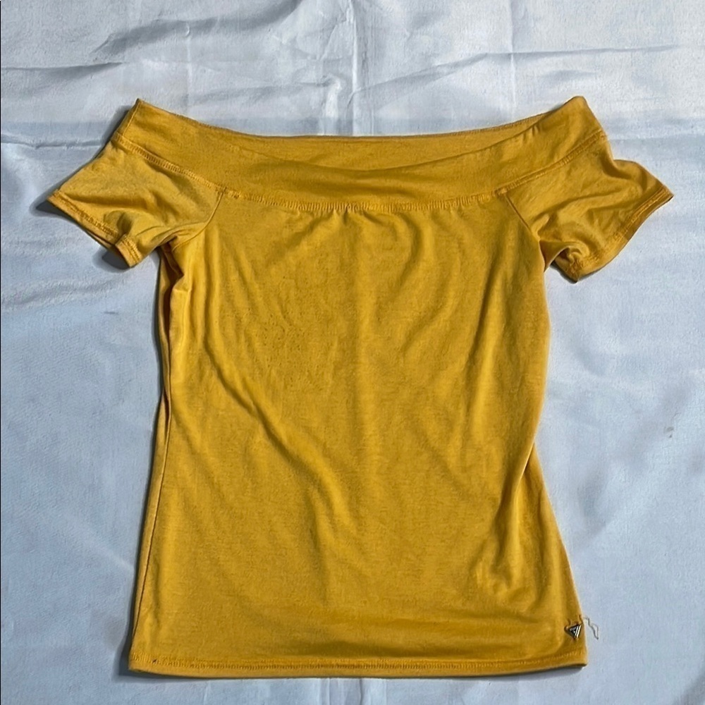 GUESS Yellow Off-Shoulder Women's Top - Picture 5 of 10